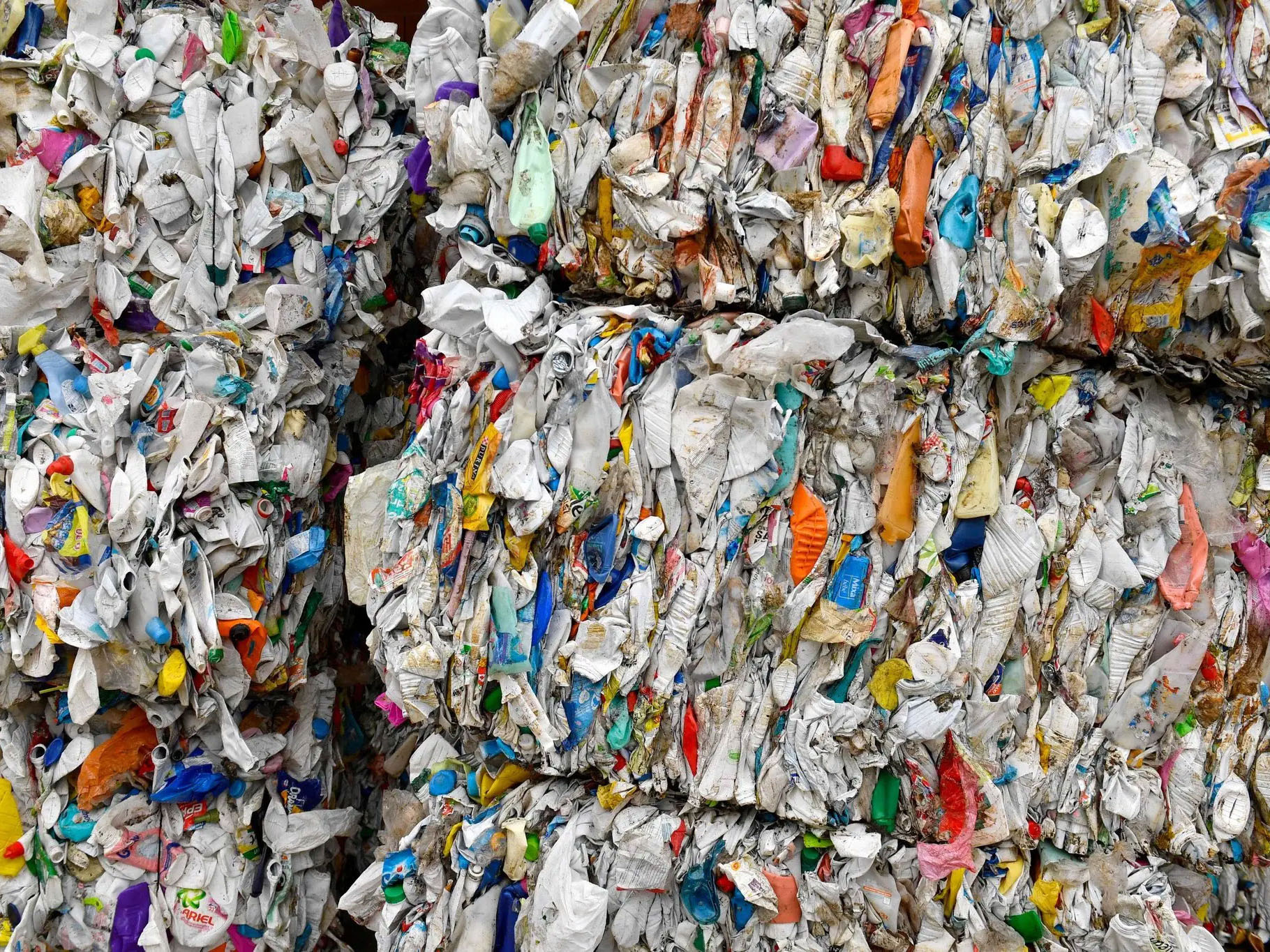 Hecho de plástico reciclado